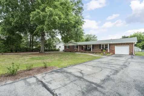 810 Bragg Drive Wilmington NC 28409