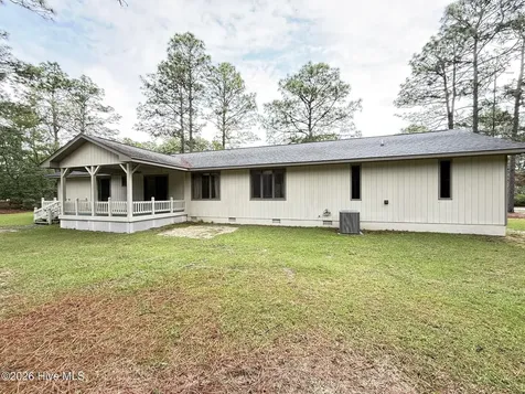315 W Craven Avenue Pinebluff NC 28373