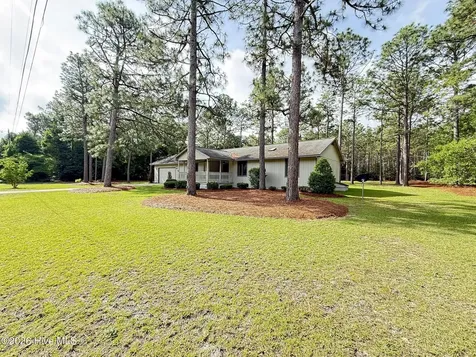 315 W Craven Avenue Pinebluff NC 28373