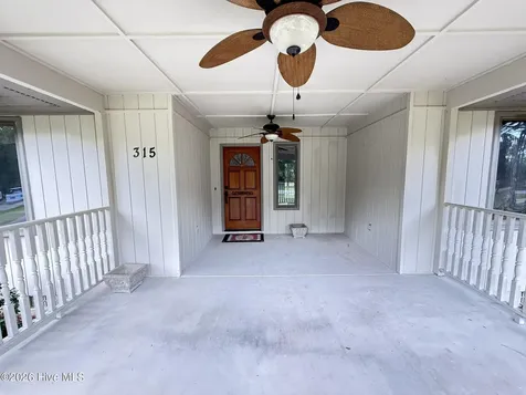 315 W Craven Avenue Pinebluff NC 28373