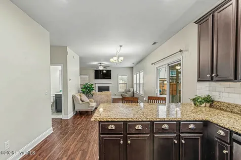 114 Bellchase Drive Jacksonville NC 28540
