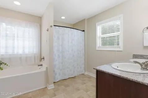 3279 Austin Avenue New Bern NC 28562