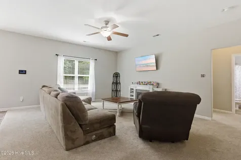 3279 Austin Avenue New Bern NC 28562