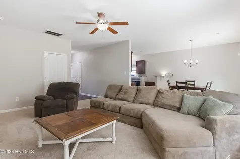 3279 Austin Avenue New Bern NC 28562