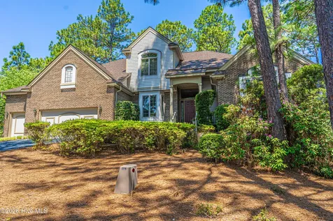 11 Squires Lane Pinehurst NC 28374