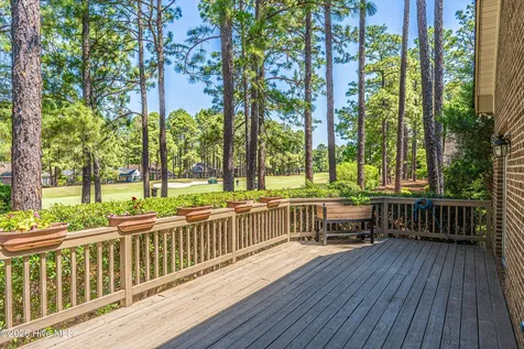 11 Squires Lane Pinehurst NC 28374
