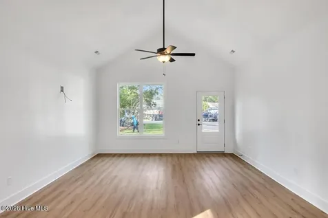 302 Pine Court Hampstead NC 28443