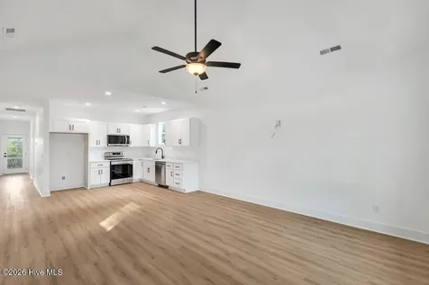 302 Pine Court Hampstead NC 28443