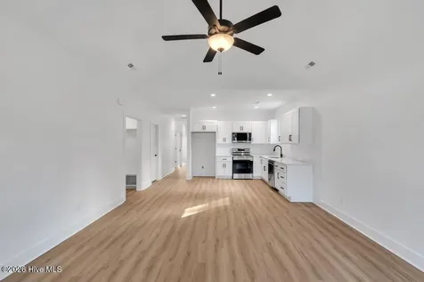 302 Pine Court Hampstead NC 28443
