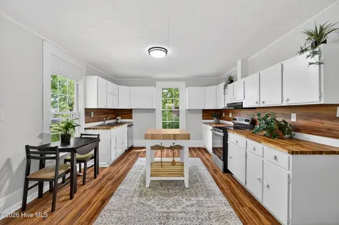 809 Church Street Scotland Neck NC 27874