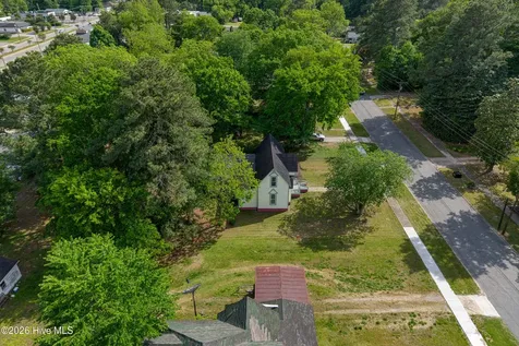 809 Church Street Scotland Neck NC 27874