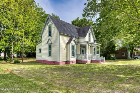 809 Church Street Scotland Neck NC 27874