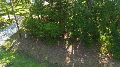 126 Deer Trail Beaufort NC 28516