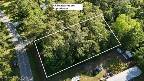 126 Deer Trail Beaufort NC 28516