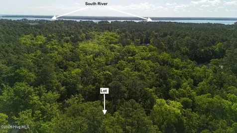 126 Deer Trail Beaufort NC 28516