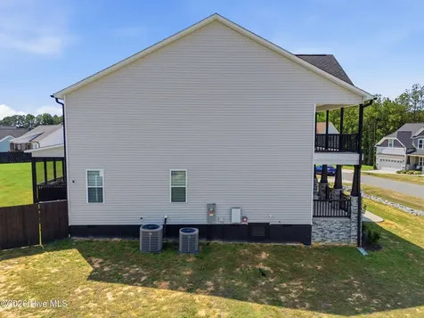 69 Red Rocks Circle Benson NC 27504