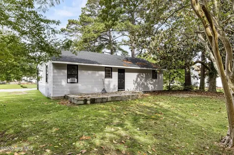 530 Oak Lane Jacksonville NC 28540