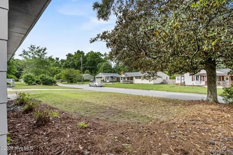 530 Oak Lane Jacksonville NC 28540