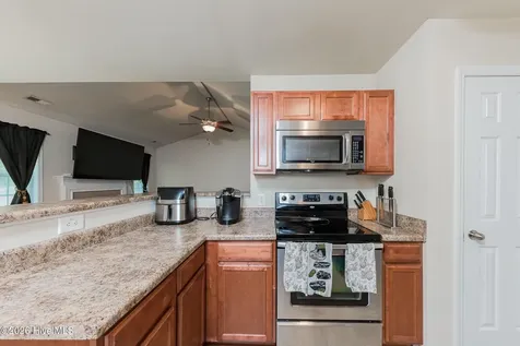 2004 W T Whitehead Drive Jacksonville NC 28546