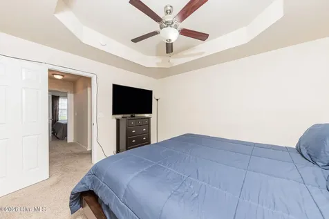 2004 W T Whitehead Drive Jacksonville NC 28546