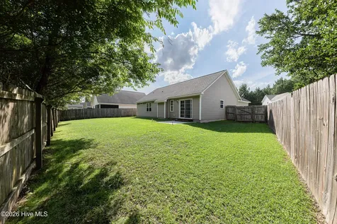 2004 W T Whitehead Drive Jacksonville NC 28546