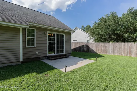 2004 W T Whitehead Drive Jacksonville NC 28546