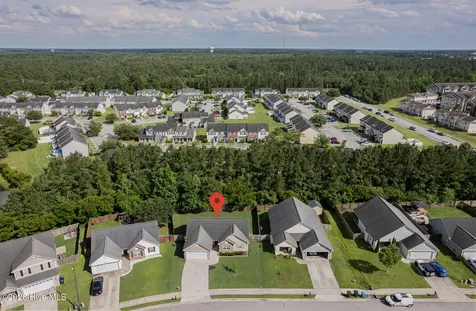2004 W T Whitehead Drive Jacksonville NC 28546