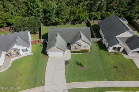 2004 W T Whitehead Drive Jacksonville NC 28546