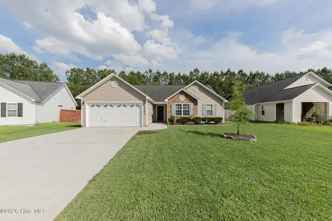 2004 W T Whitehead Drive Jacksonville NC 28546
