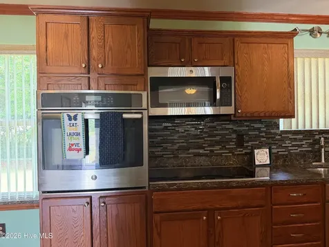 714 Conifer Circle Jacksonville NC 28540