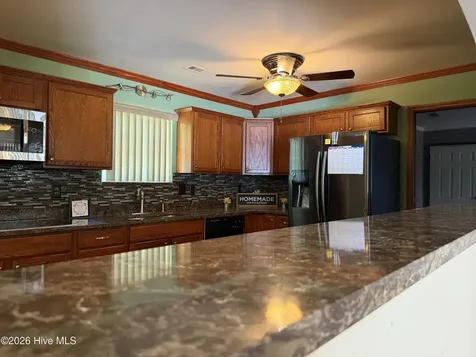 714 Conifer Circle Jacksonville NC 28540