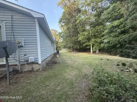 714 Conifer Circle Jacksonville NC 28540