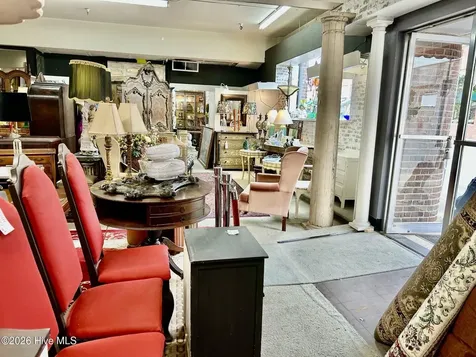 131 S Main Street Laurinburg NC 28352