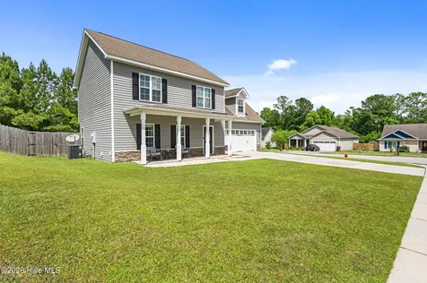 100 Tupelo Court Jacksonville NC 28546