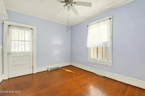 202 N Front Street Hertford NC 27944