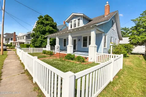 202 N Front Street Hertford NC 27944