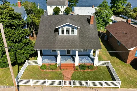 202 N Front Street Hertford NC 27944