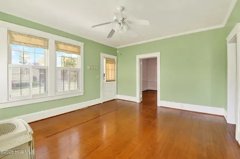 202 N Front Street Hertford NC 27944