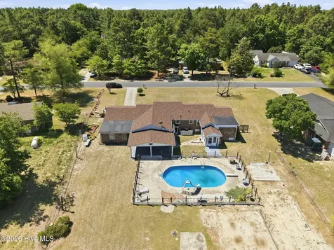 122 Forest Drive Aberdeen NC 28315
