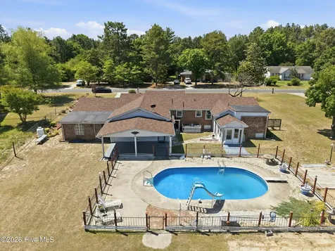 122 Forest Drive Aberdeen NC 28315