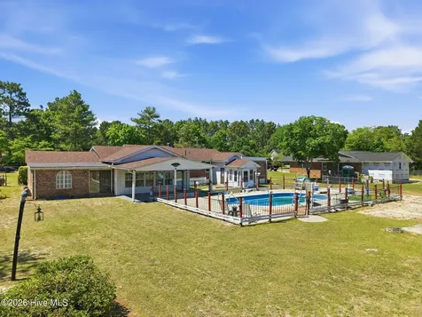 122 Forest Drive Aberdeen NC 28315