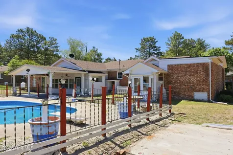 122 Forest Drive Aberdeen NC 28315