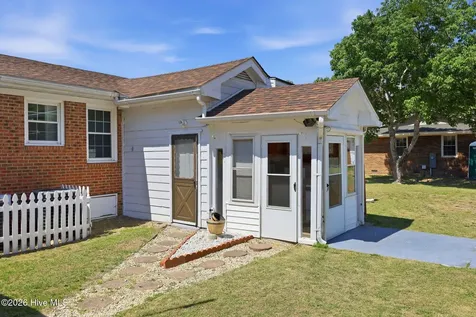 122 Forest Drive Aberdeen NC 28315