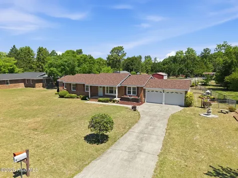 122 Forest Drive Aberdeen NC 28315