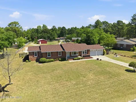 122 Forest Drive Aberdeen NC 28315