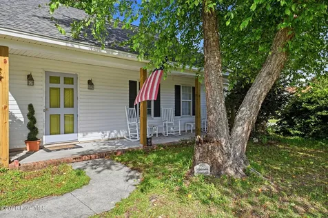 1411 English Court Wilmington NC 28411