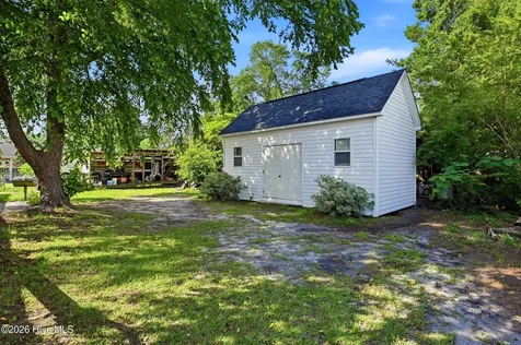 1411 English Court Wilmington NC 28411