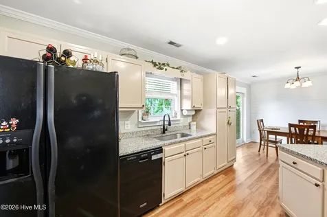 1411 English Court Wilmington NC 28411