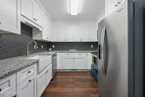 2310 Lakewood Falls Road Goldston NC 27252