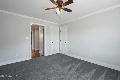 2310 Lakewood Falls Road Goldston NC 27252